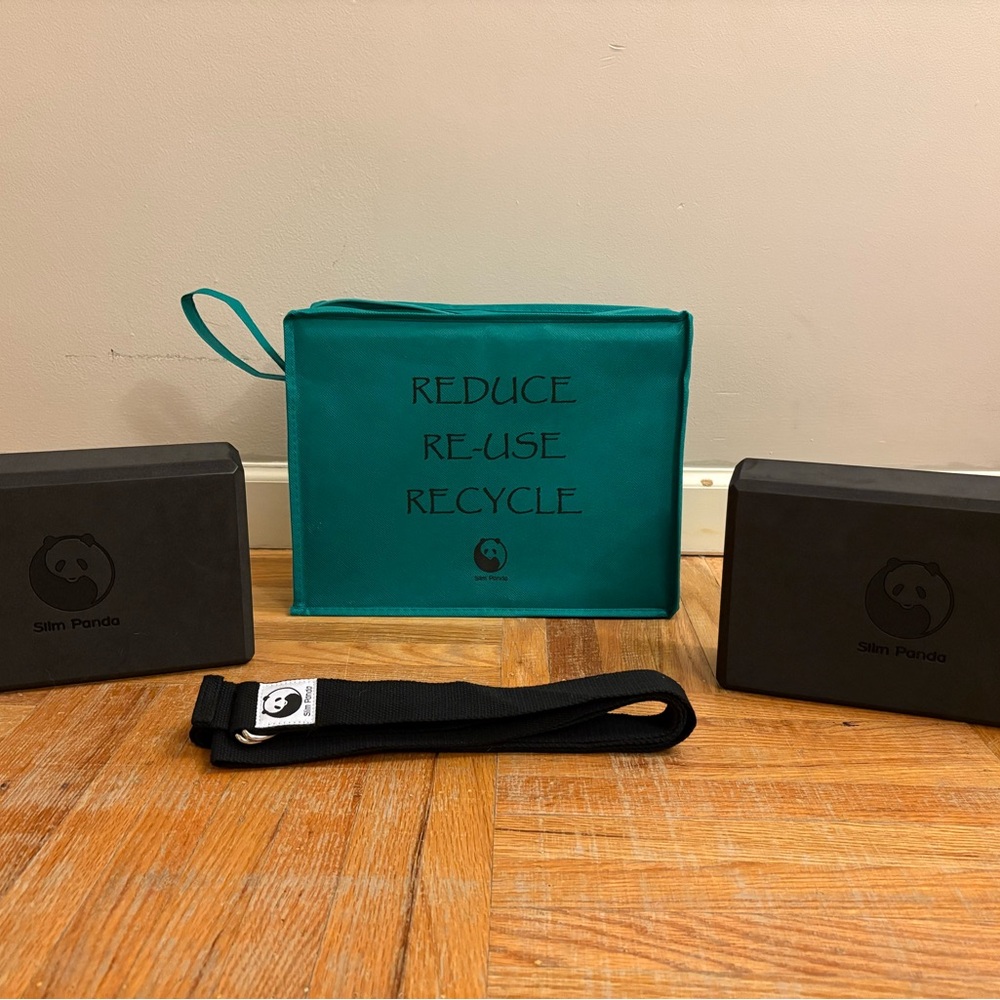 Set of 2 Yoga Blocks and Strap